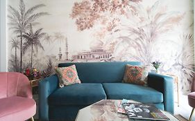 Arco Macarena Suite